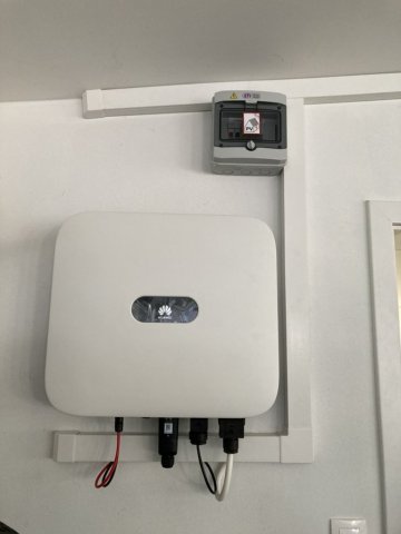 Inštalácia fotovoltickej elektrárne na rodinný dom - Malinovo - zariadim.sk EmotionBuildings embu.sk - recenzie, referencie, skúsenosti